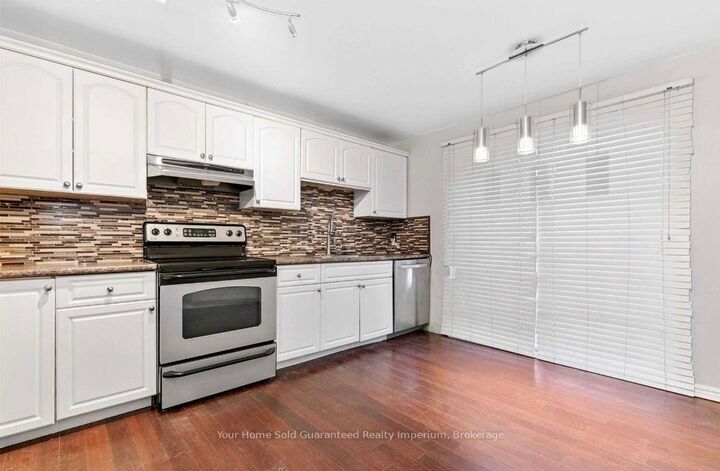 Property Photo:  3060 Constitution Boulevard 272  ON L4Y 3X8 