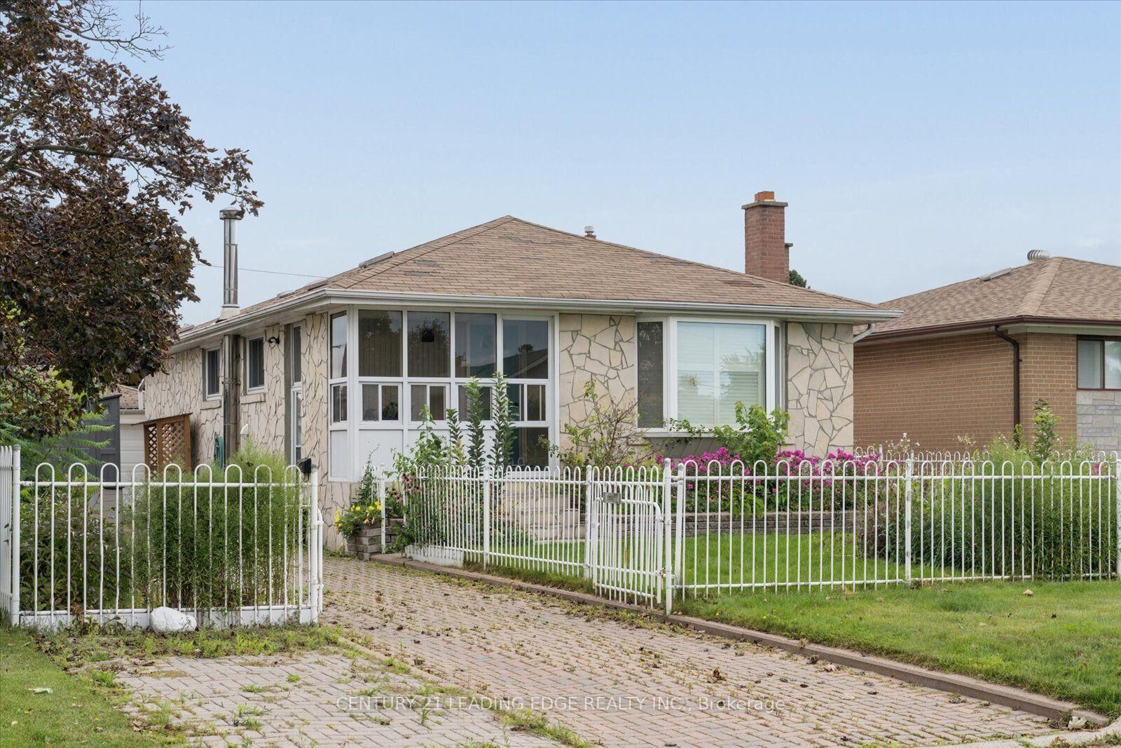 Property Photo: 883 Antonio Street Basement ON L1W 1T4