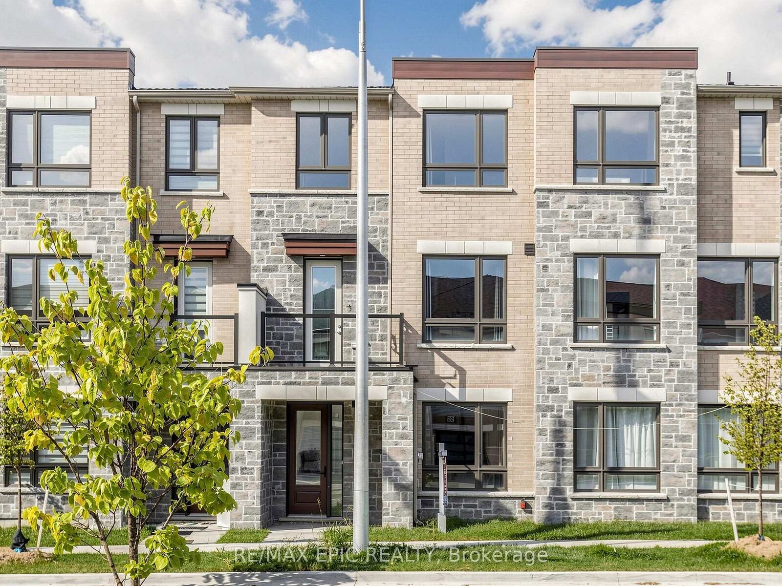 Property Photo: 191 Mumbai Drive ON L3S 0G5