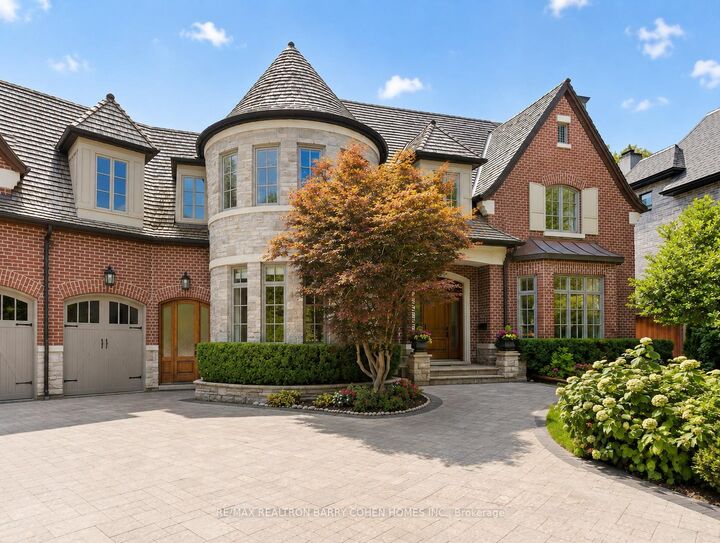 Property Photo: 21 Don Ridge Drive ON M2P 1H3
