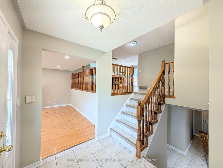 Property Photo: 3 Pacifico Place ON L2S 3N5