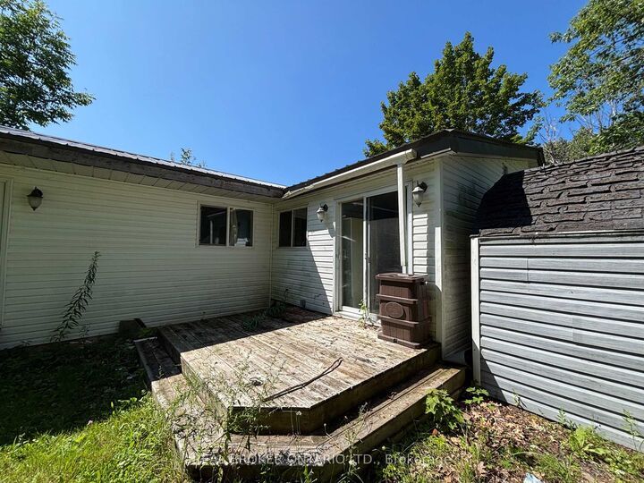 Property Photo:  53 Lovejoy Street  ON L0K 2A0 