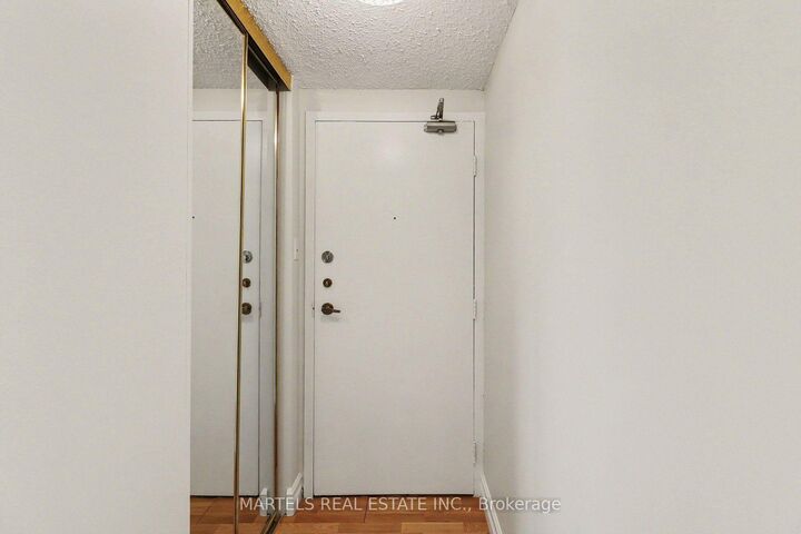 Photo de la propriété: 530 Laurier Avenue W 904 ON K1R 7T1