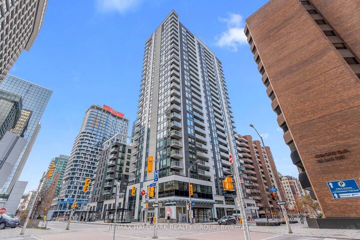 340 Queen Street 1403 — photo 1