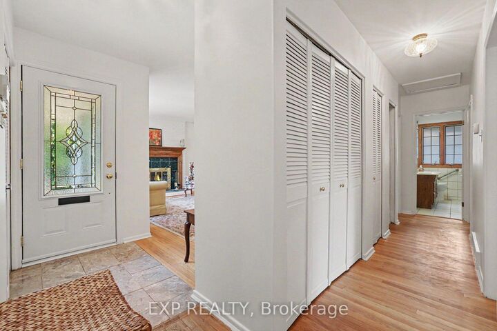 Property Photo: 16 Elmsley Crescent ON K2H 6V2