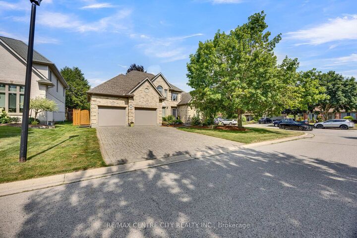 2 Havenwood Way — photo 1