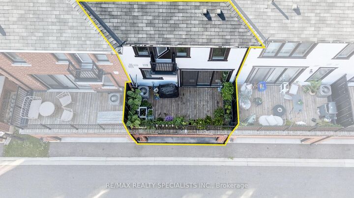 Property Photo: 975 Whitlock Avenue 20 ON L9E 1S9