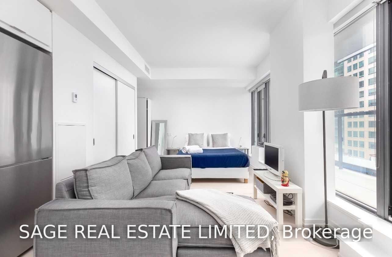 Property Photo:  60 Colborne Street 712  ON M5E 1E3 