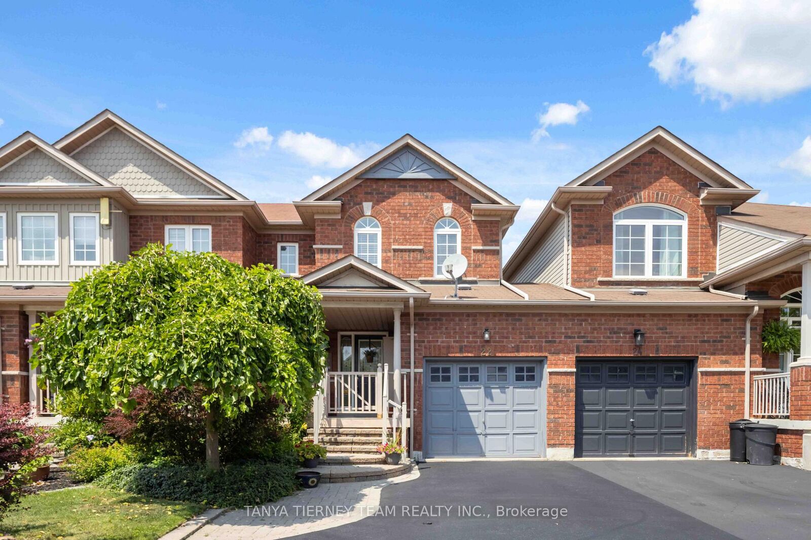 Property Photo: 22 Sinden Drive ON L1M 2B8