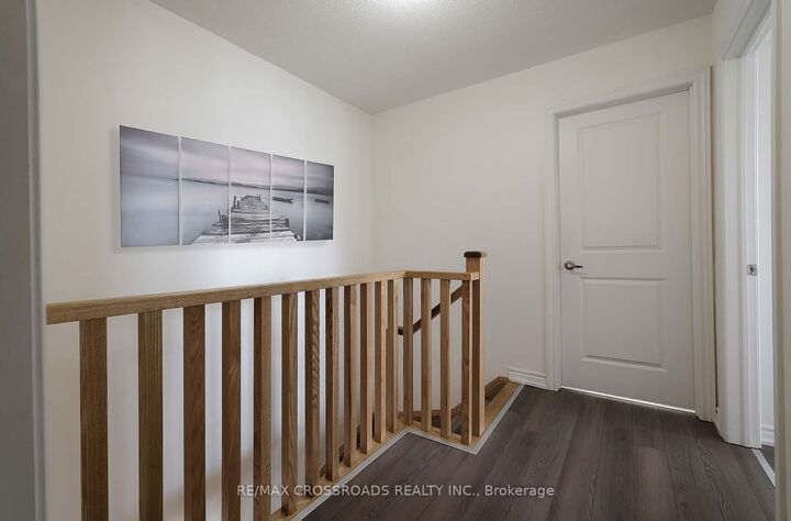 Property Photo: 2726 William Jackson Drive 12 ON L1X 0E6