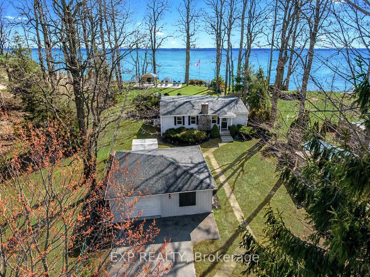 113 Victoria Beach Road — photo 1
