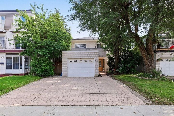 Property Photo: 45 Chipwood Crescent ON M2J 3X6
