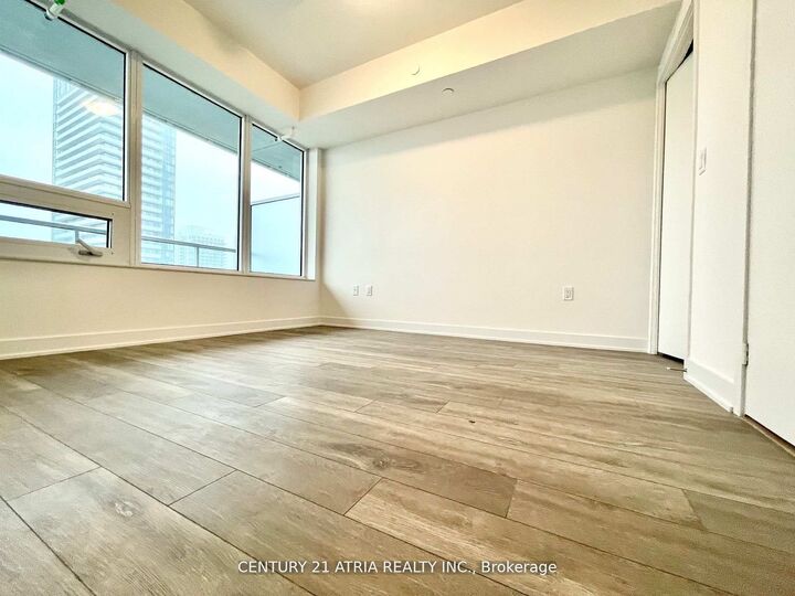 Photo de la propriété: 195 Redpath Avenue 2609 ON M4P 0E4