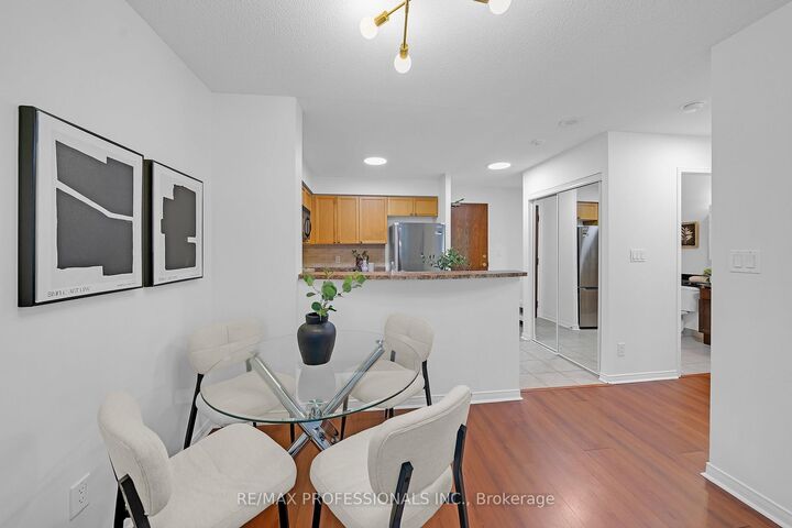 Property Photo: 9 Michael Power Place 402 ON M9A 0A5