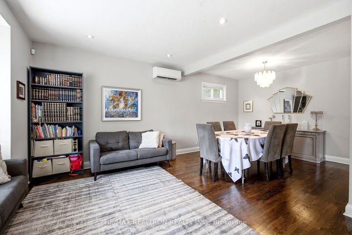 Property Photo: 149 Fairholme Avenue ON M6B 2X3