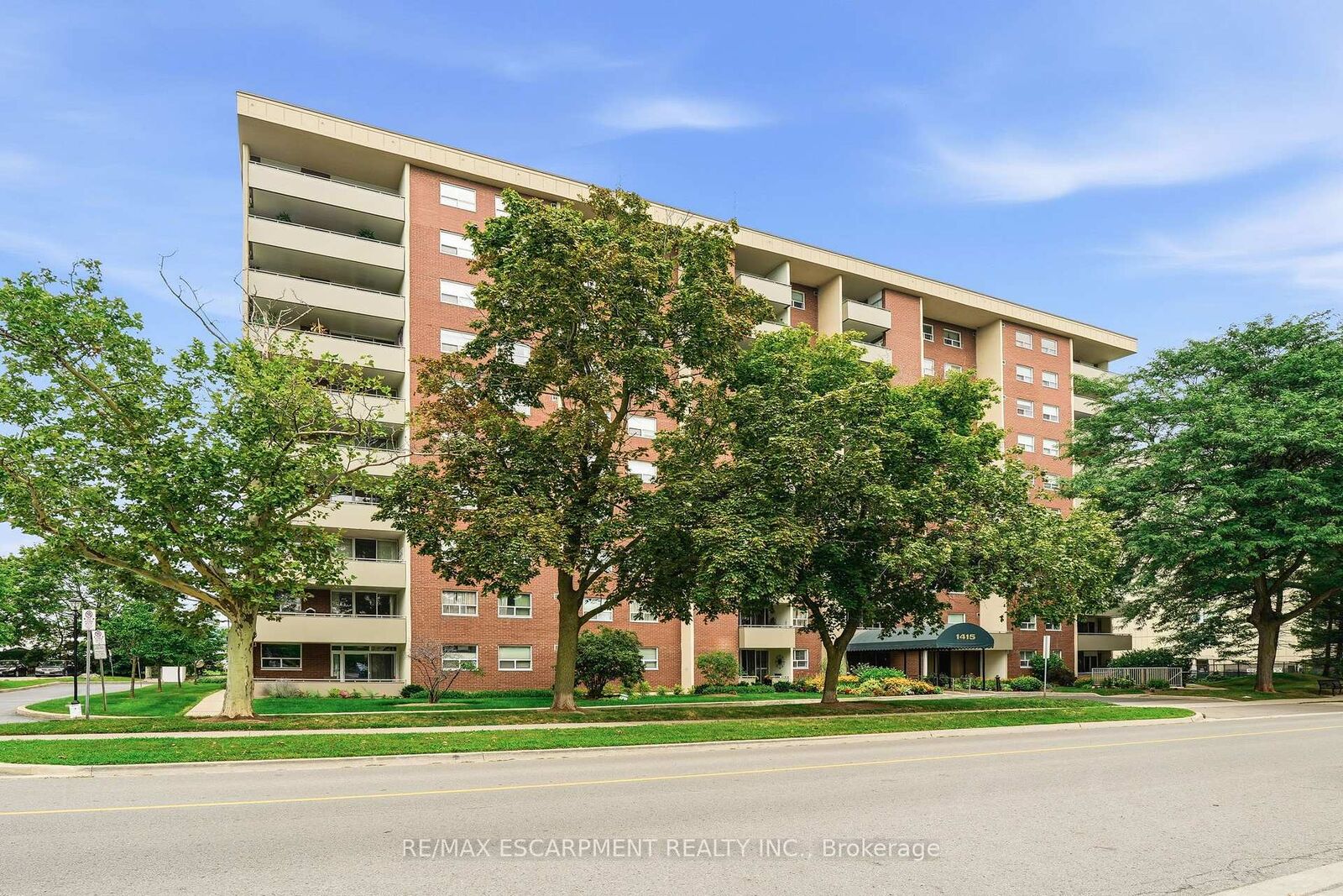 Property Photo:  1415 Ghent Avenue 203  ON L7S 1X4 