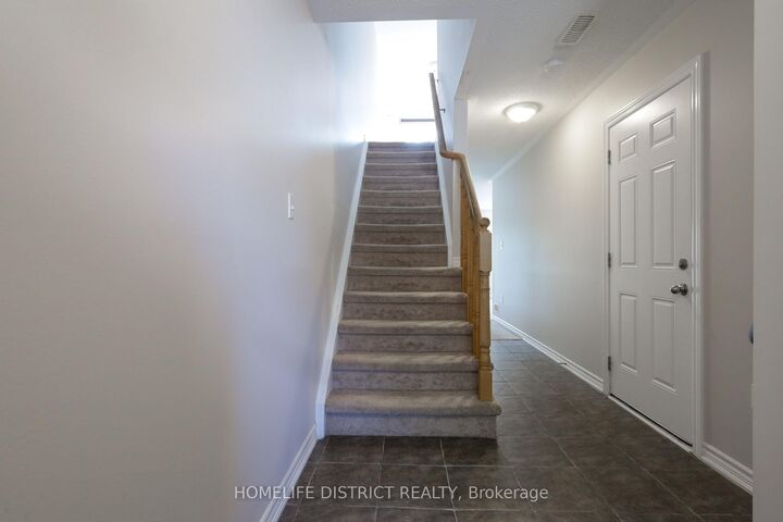 Property Photo:  14 Katerson Lane  ON L1E 0E9 