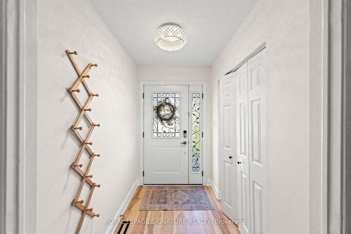 Property Photo: 464 Bartley Bull Parkway ON L6W 2M8