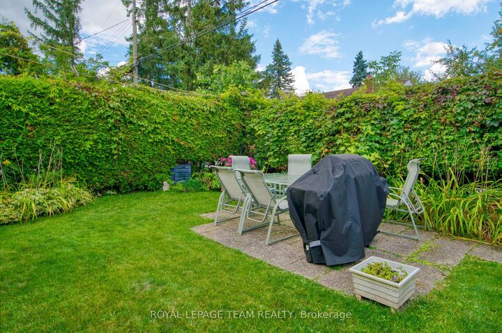 1072 Aldea Avenue — photo 1