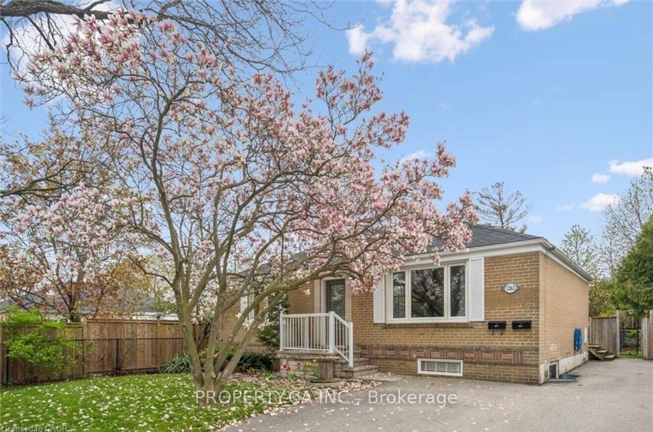 Photo de la propriété:  1262 Homewood Drive 2  ON L7P 2M6 