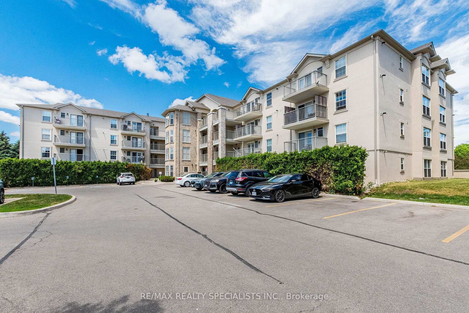 Property Photo:  1480 Bishops Gate 406  ON L6M 4N4 