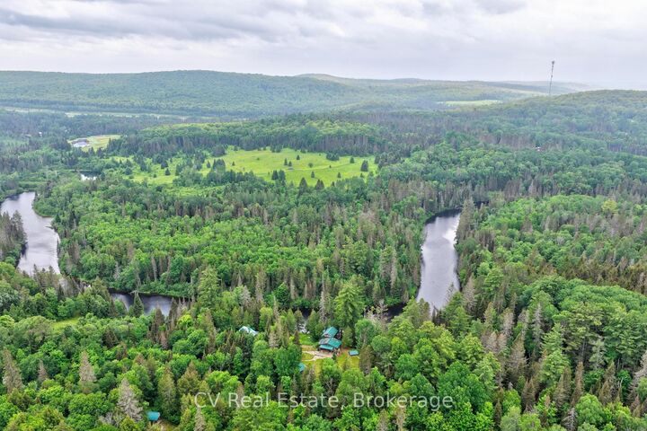 625 Chetwynd Road — photo 1