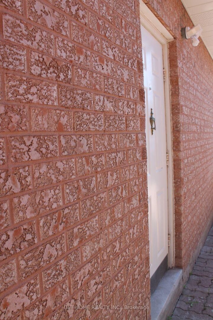 Property Photo: 70 Gardner Place #Bsmt ON L6A 1C2