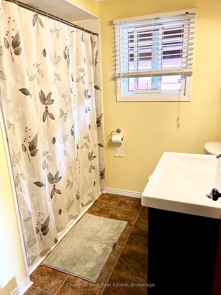 Property Photo:  72 59th Street S  ON L9Z 1V8 
