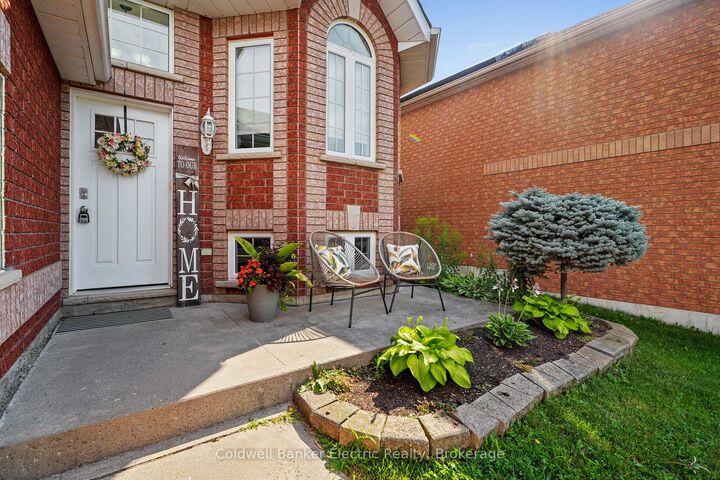 Property Photo:  121 Haden Avenue  ON K9H 7P6 