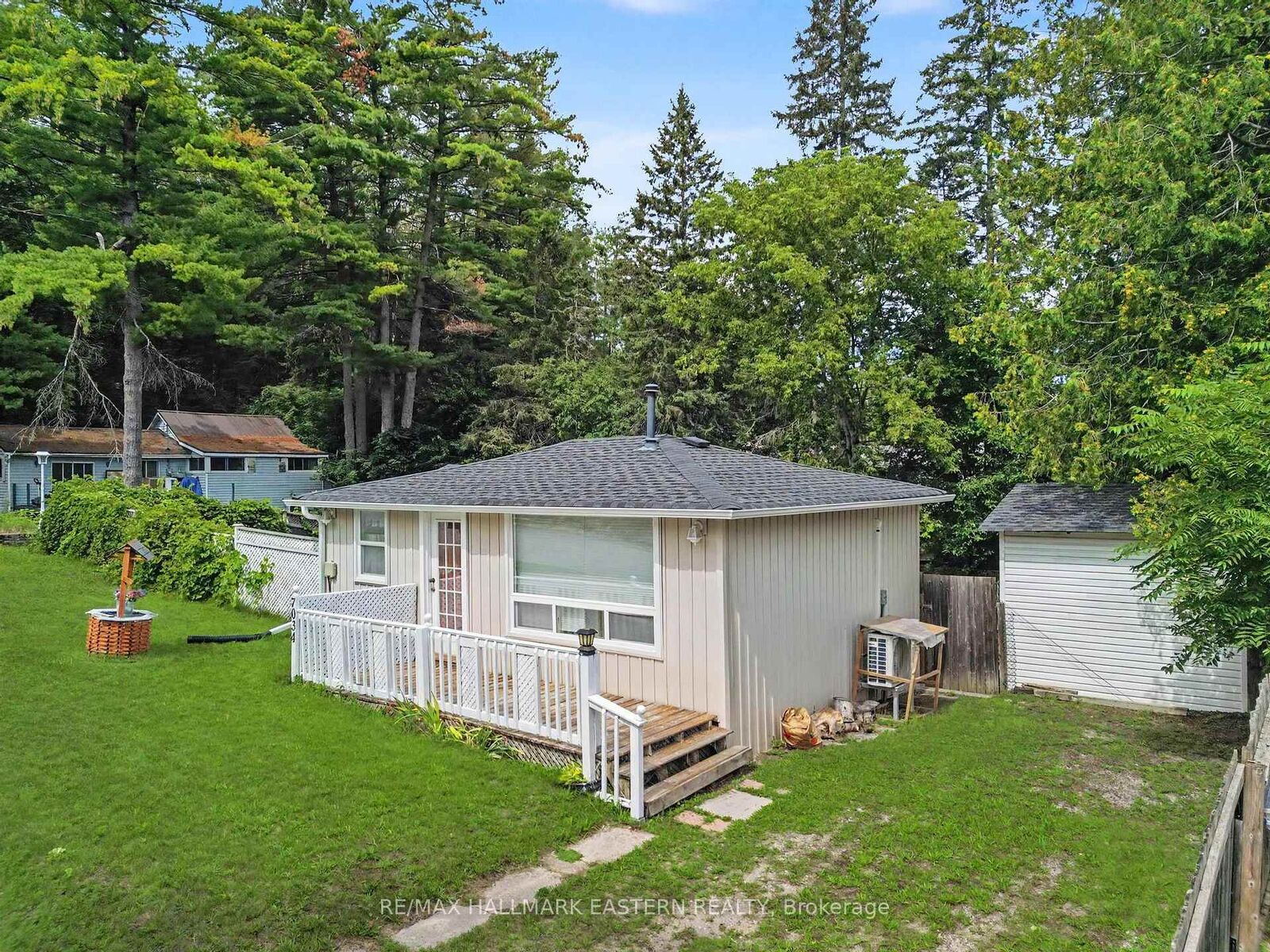 Property Photo: 7034 Beech Street ON K0L 1E0
