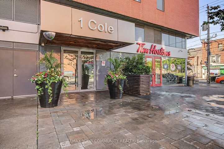 Property Photo:  1 Cole Street 904  ON M5A 4M2 