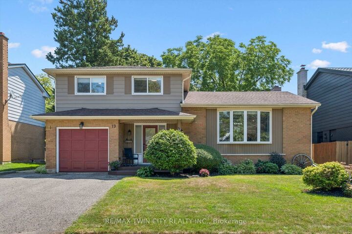 19 McGarry Drive — photo 1