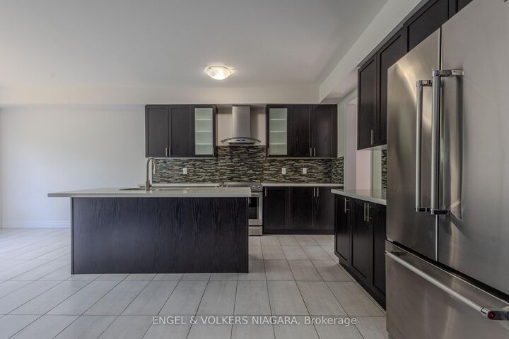 Property Photo: 9218 White Oak Avenue ON L2G 0E9