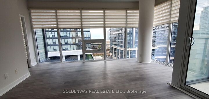 Photo de la propriété:  19 Western Battery Road 707  ON M6K 3S4 