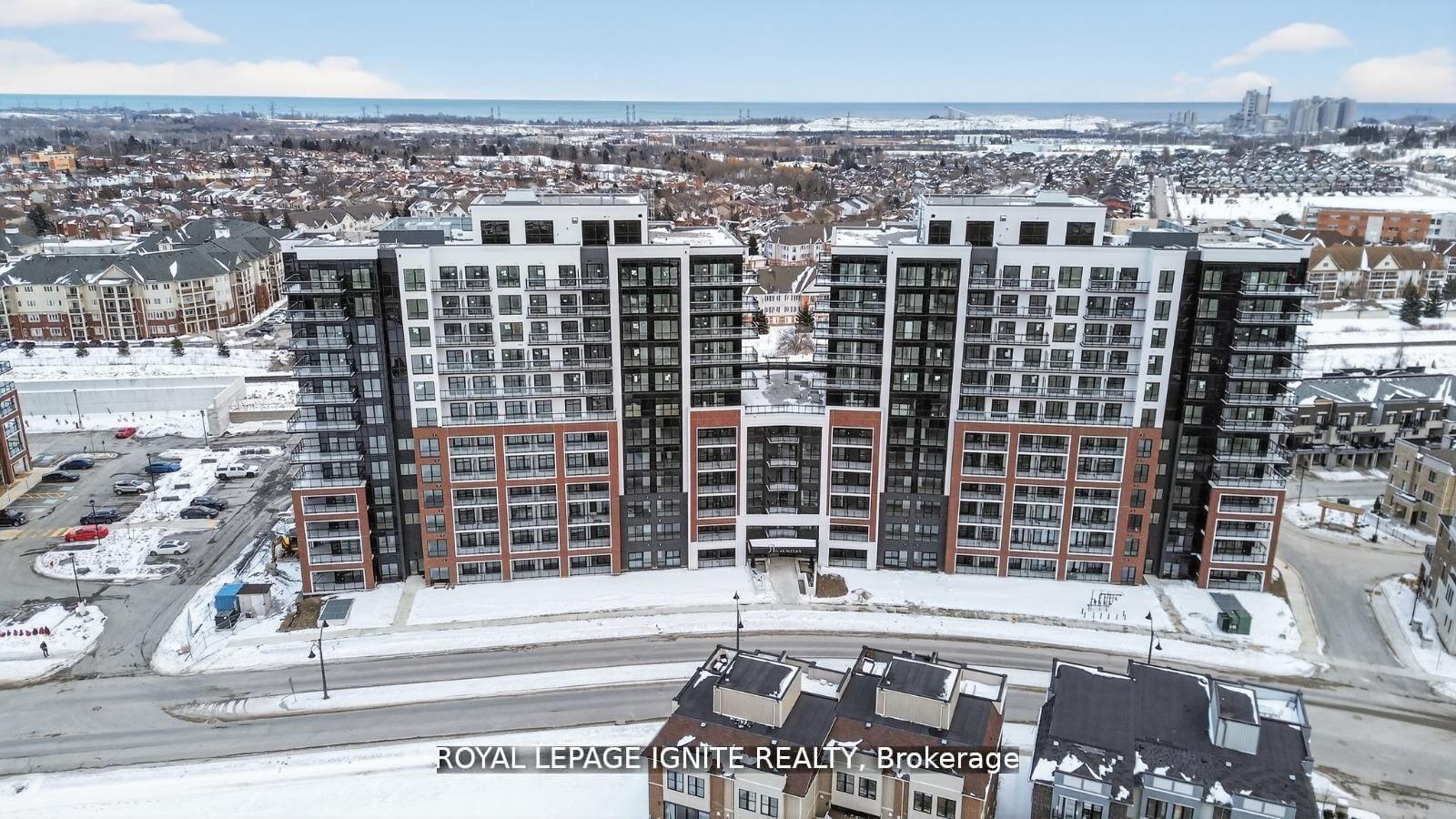 Photo de la propriété:  51 Clarington Boulevard 611  ON L1C 7J8 