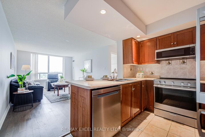 125 Omni Drive W 739 — photo 1