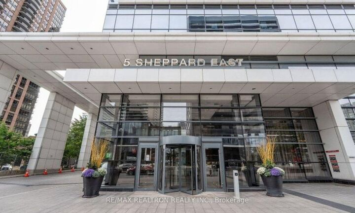 Property Photo: 5 Sheppard Avenue E 1825 ON M2N 0G4