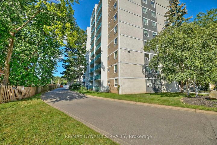 Property Photo:  359 Geneva Street 309  ON L2N 2G5 
