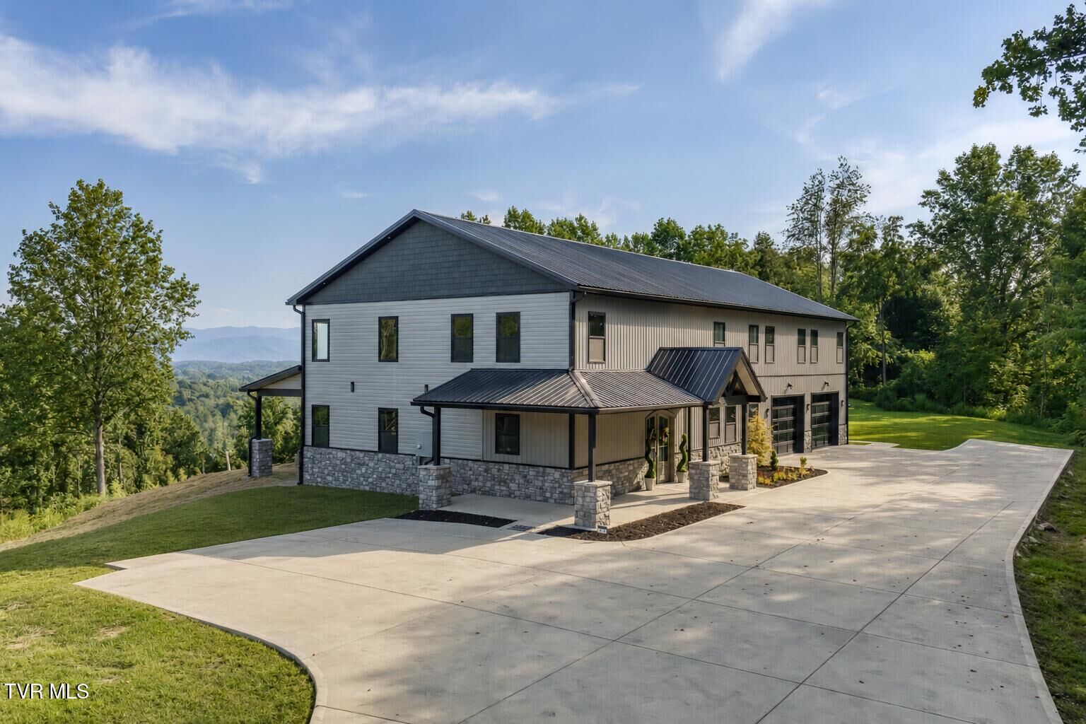 Property Photo: 174 McCarty Hollow Road TN 37690