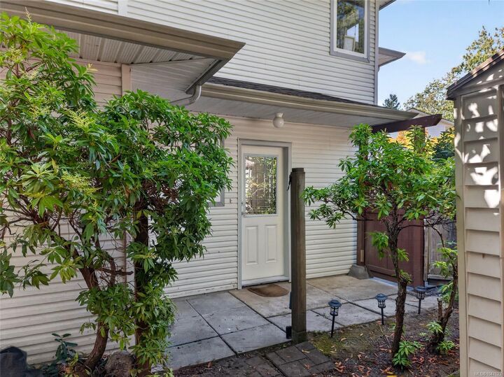 Property Photo: 1180 Braidwood Rd #18 BC V9N 3R9