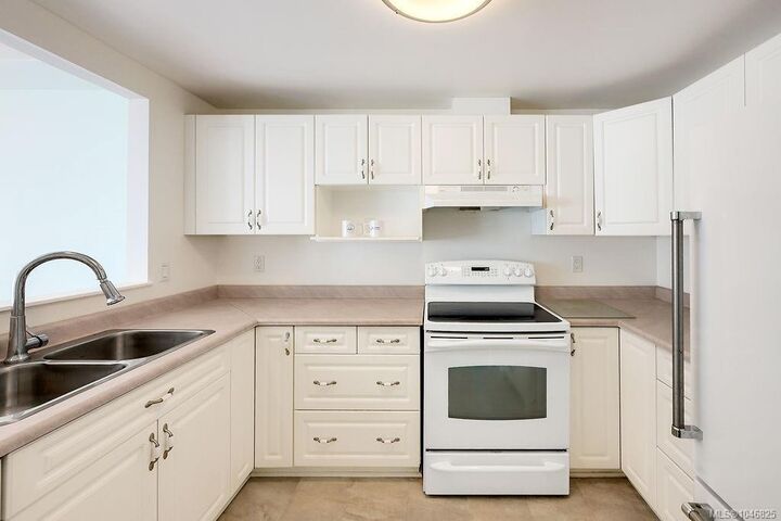 Property Photo: 10471 Resthaven Dr #20 BC V8L 3H6