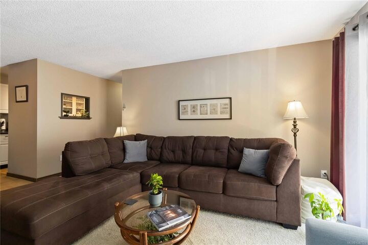 Property Photo:  3255 Glasgow Ave #314  BC V8X 4S4 