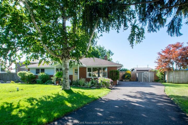 Property Photo: 11 Oriole Parkway ON N7M 5J5