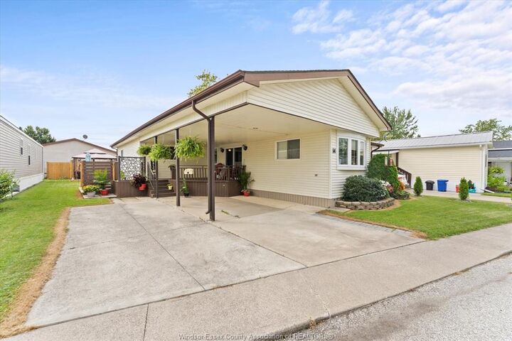 Property Photo: 14 Cedar Crescent ON N0R 1J0