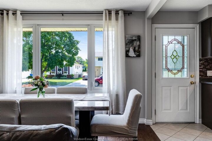 Photo de la propriété:  57 Marion Avenue  ON N7M 5N7 