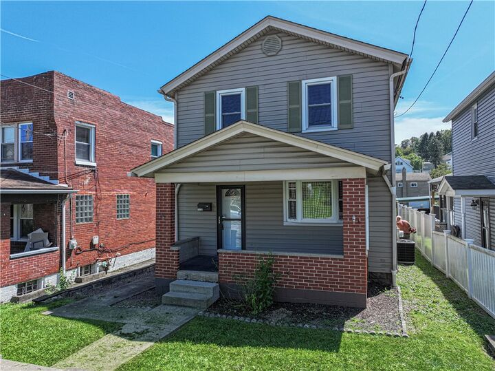 Property Photo:  1116 Muldowney Ave  PA 15207 