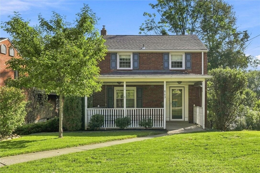 Property Photo: 863 Middle Rd PA 15234