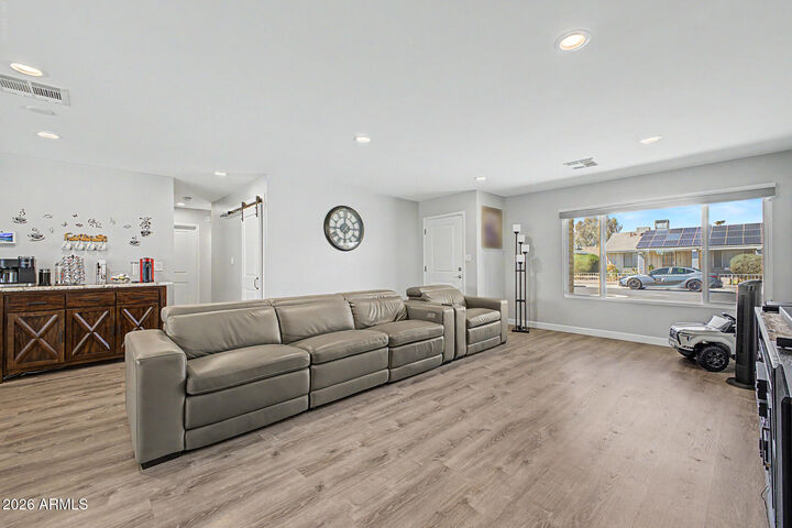 Property Photo: 2357 W Betty Elyse Lane AZ 85023