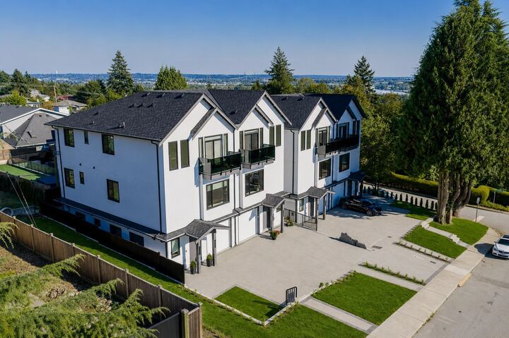 Property Photo:  7990 Bradley Avenue 2  BC V5J 0K5 