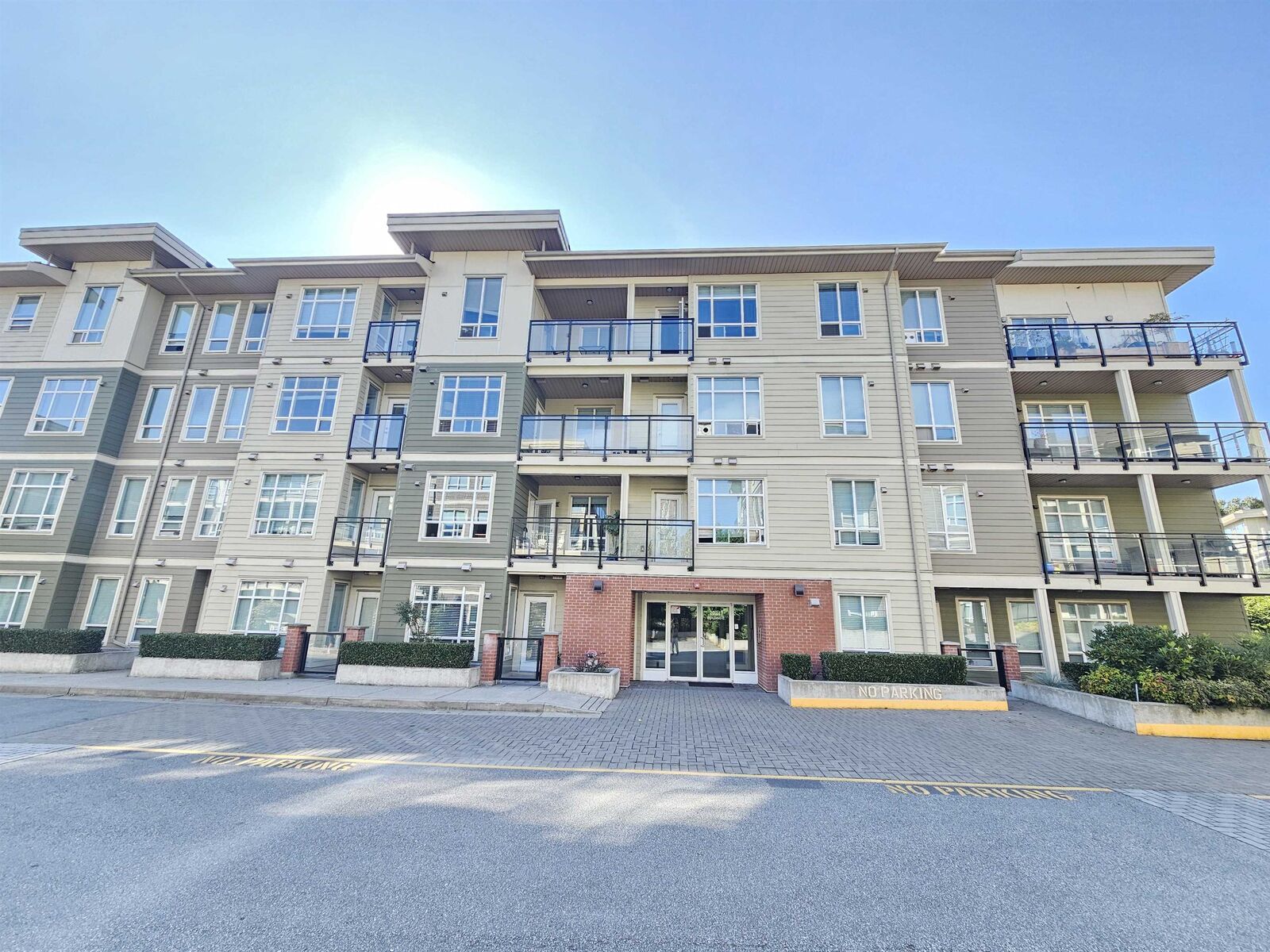 Property Photo: 20211 66 Avenue E208 BC V2Y 0L4